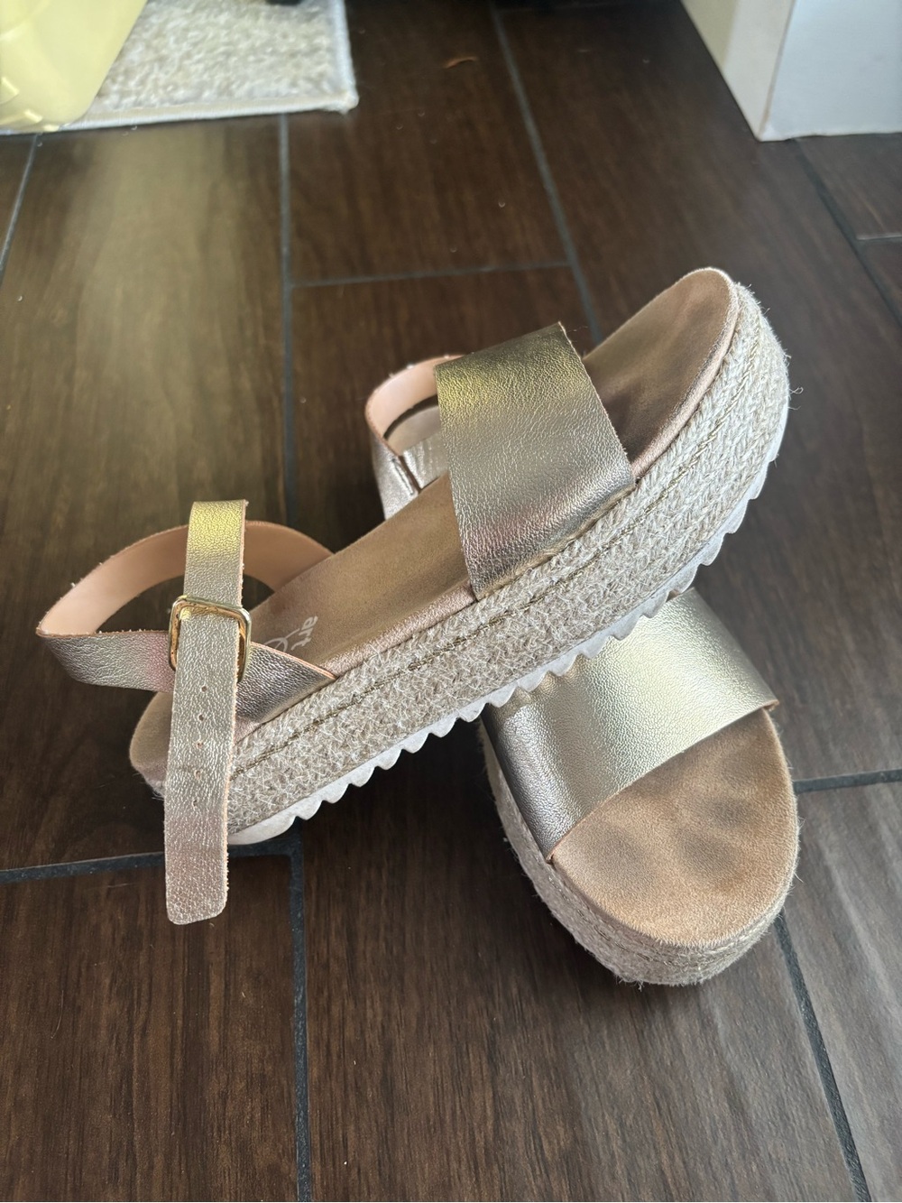 Girls' Metallic Gold Platform Sandals - Kids Shoes